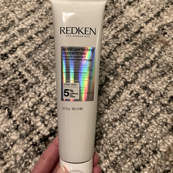 Redken professional product bundle with high bright and acidic concentrate - Picture 3 of 9